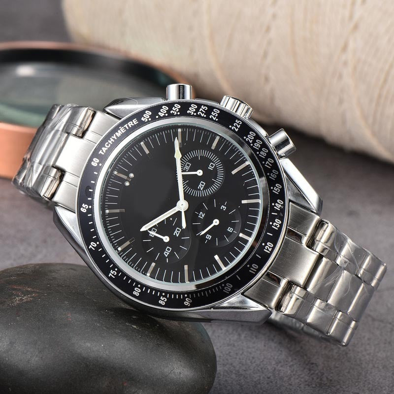 Men’s Steel-Band Quartz Watch – product view 9