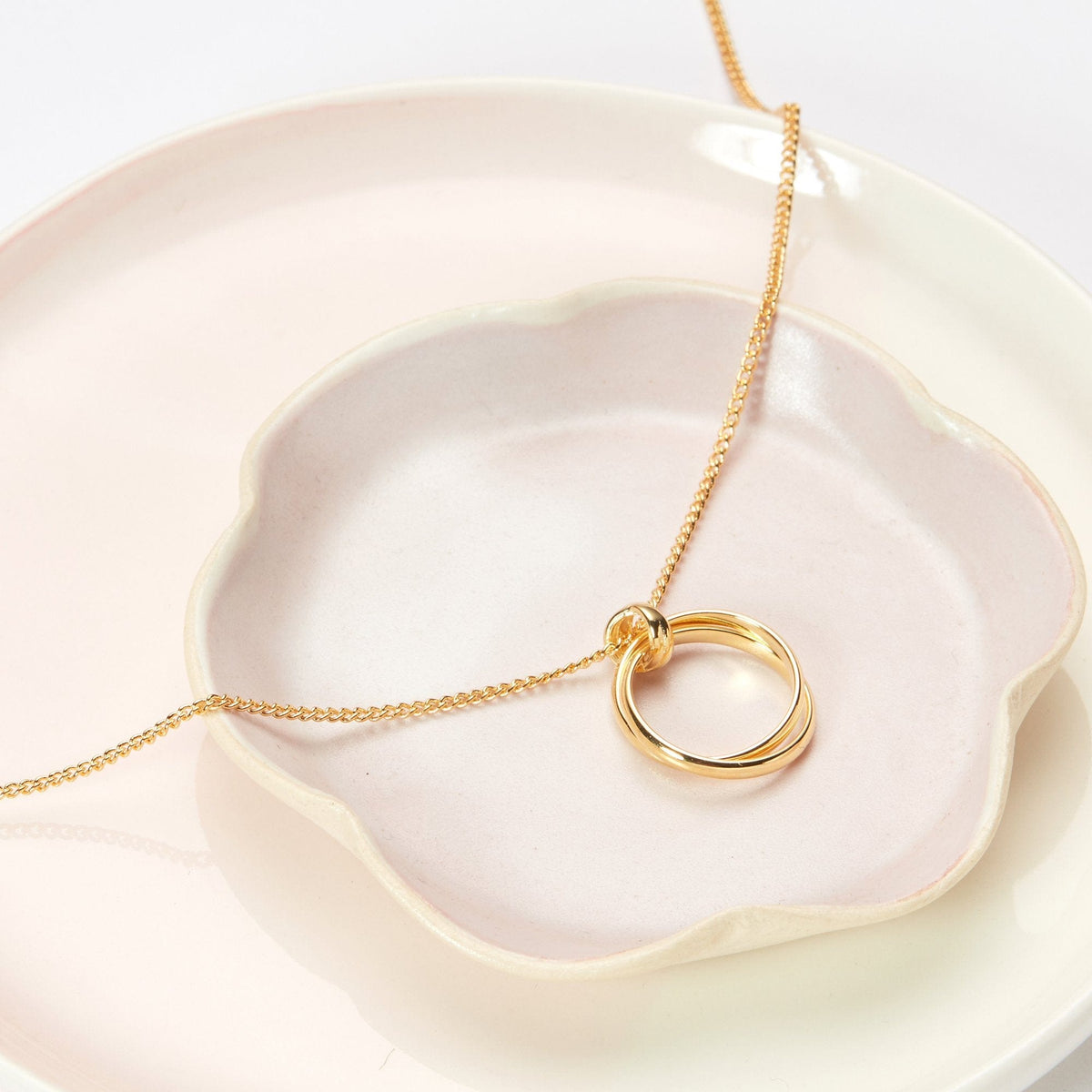 Stacked Circles gold-plated aunt and niece necklace detail