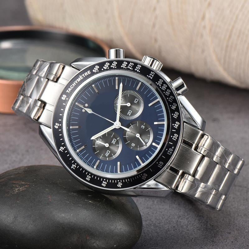 Men’s Steel-Band Quartz Watch – product view 10