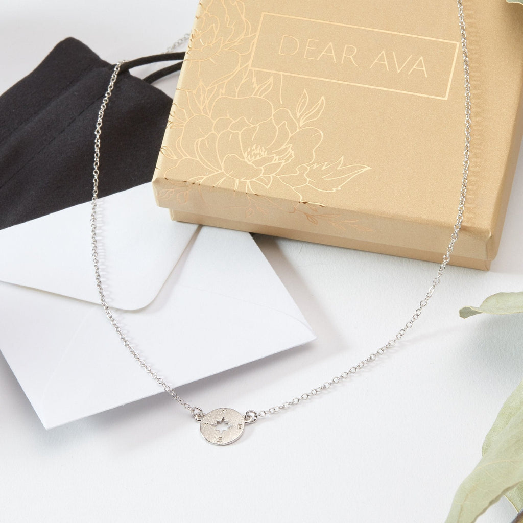 Compass silver-plated aunt and niece necklace product view