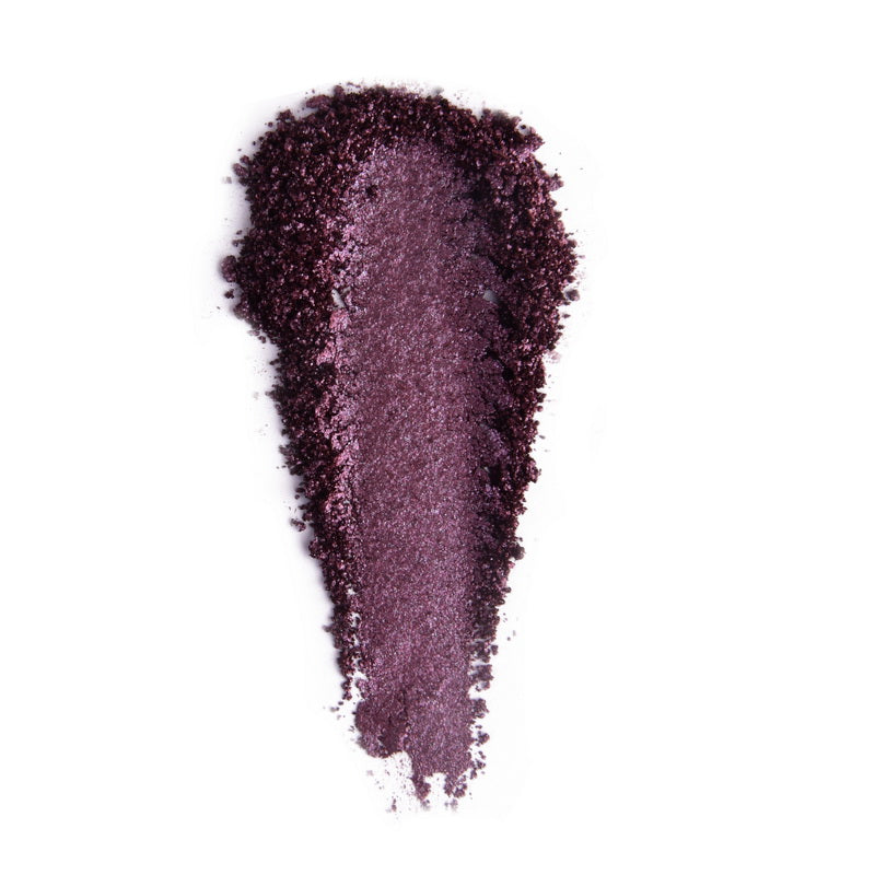 REIGN eyeshadow palette duochrome shade detail
