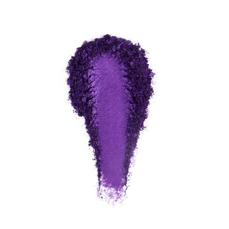 REIGN eyeshadow palette deep purple eye makeup look