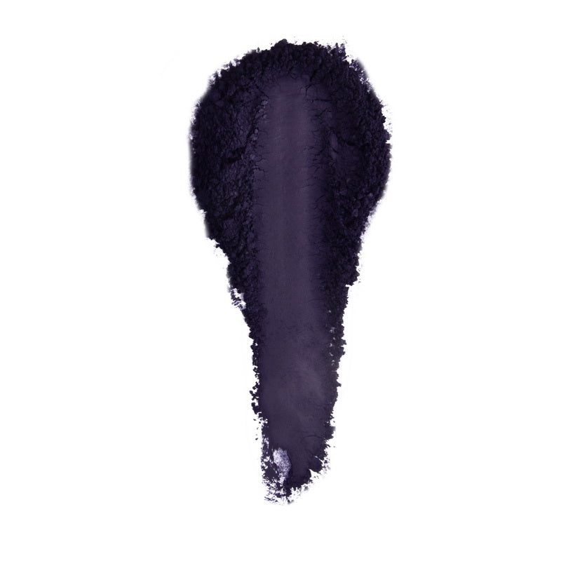 REIGN eyeshadow palette matte and shimmer shade detail