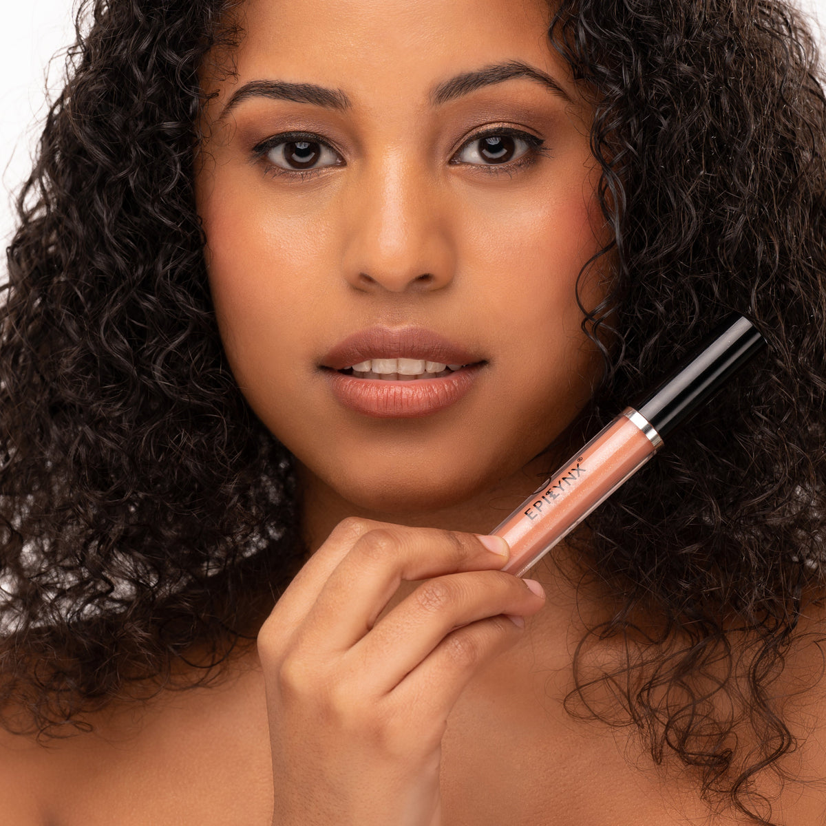 EpiLynx High-Shine Lip Gloss application and finish image