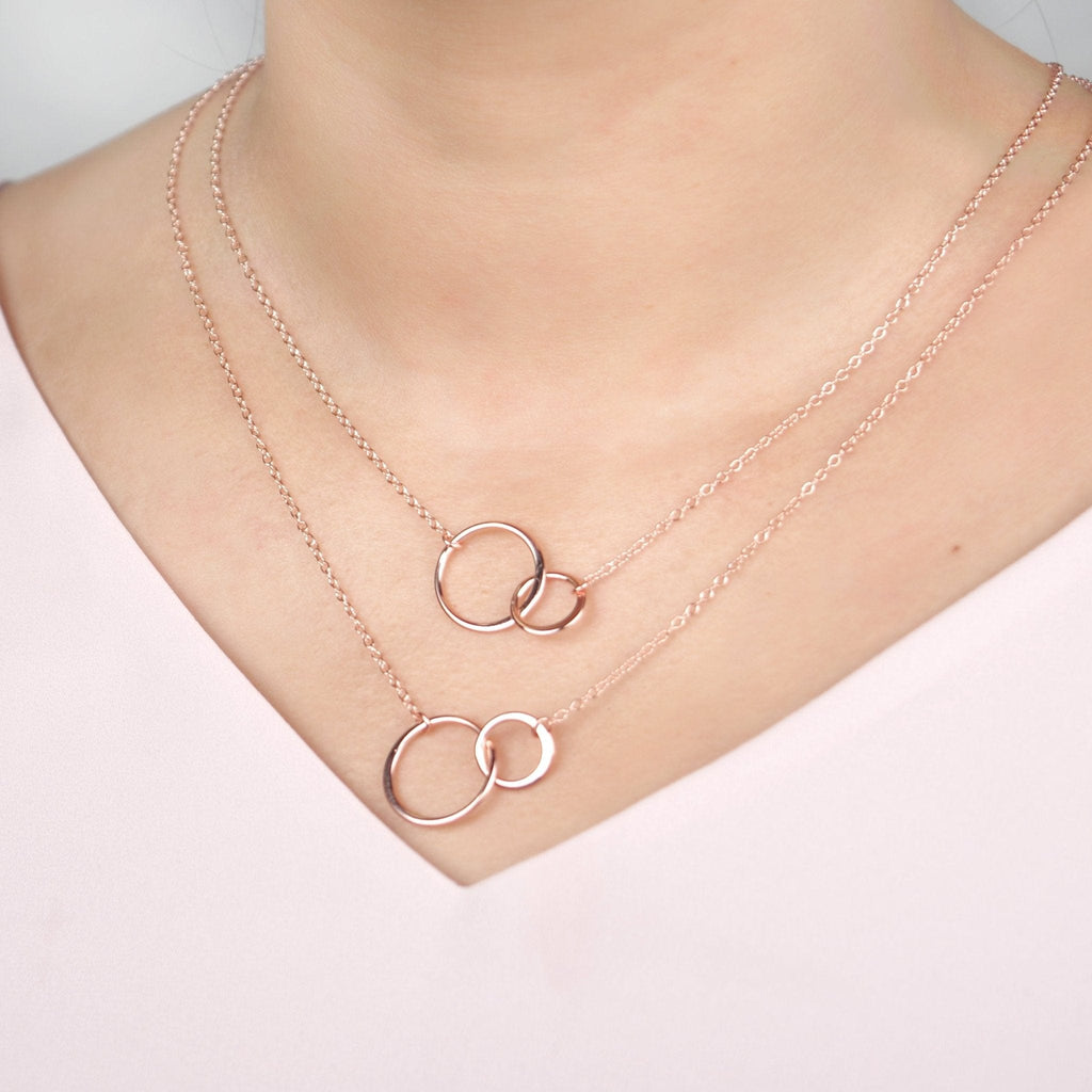 Sentimental aunt and niece necklace with gift-ready packaging