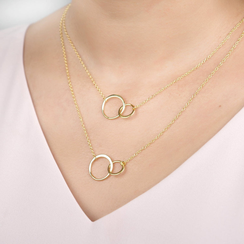 Sentimental aunt and niece necklace with gift-ready packaging