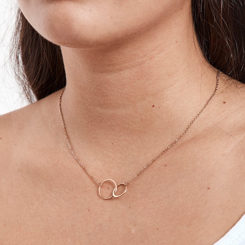 Sentimental aunt and niece necklace with gift-ready packaging
