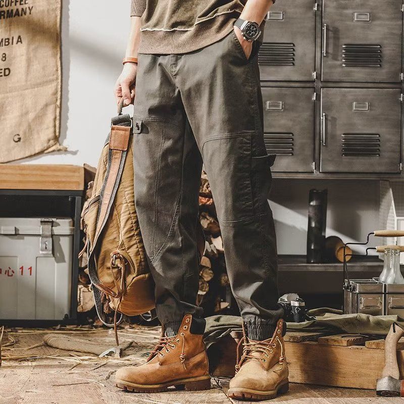Men’s Relaxed Straight-Leg Cargo Pants product view 3